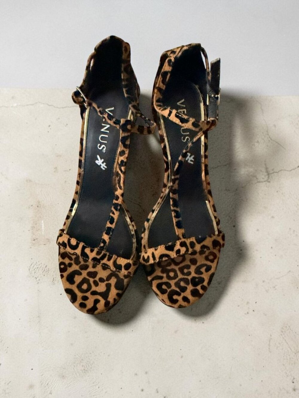 VENUS Leopard Print T Strap Heels Size 8 Womens